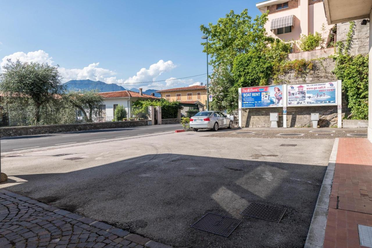 Lake View With Aircon - 5 Minutes From The Beach! Brenzone sul Garda Luaran gambar