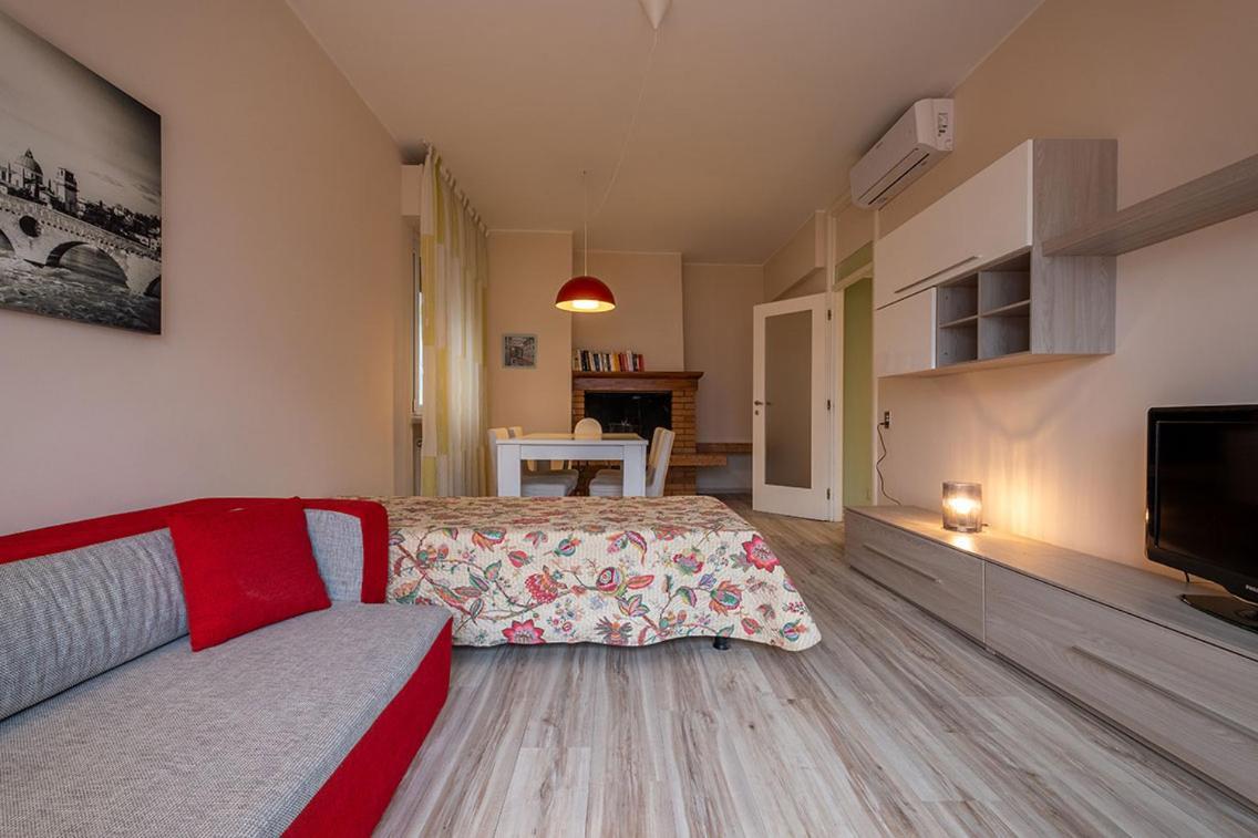 Lake View With Aircon - 5 Minutes From The Beach! Brenzone sul Garda Luaran gambar